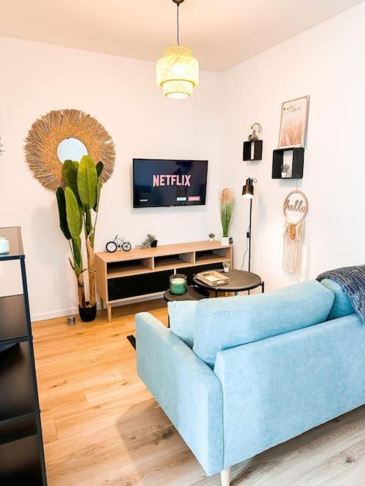 Nouveau ** Le Raffine Au Coeur De Guingamp ** Parking Ngoại thất bức ảnh