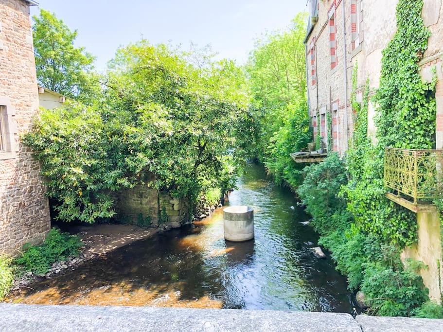 Nouveau ** Le Raffine Au Coeur De Guingamp ** Parking Ngoại thất bức ảnh