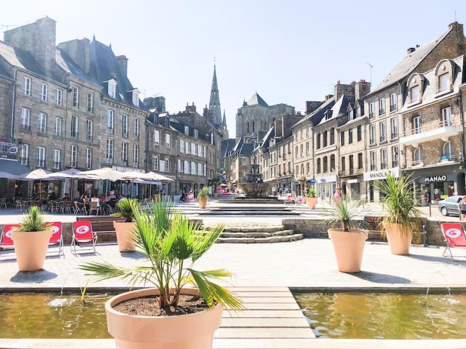 Nouveau ** Le Raffine Au Coeur De Guingamp ** Parking Ngoại thất bức ảnh